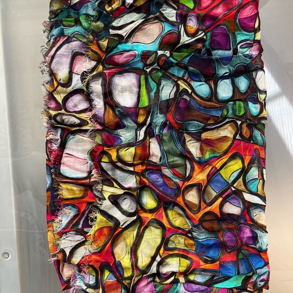 ⭕️Vibrant Multicolor Modal/Silk Oblong Lightweight Circle Design Scarf—Namaskar - Picture 9 of 17